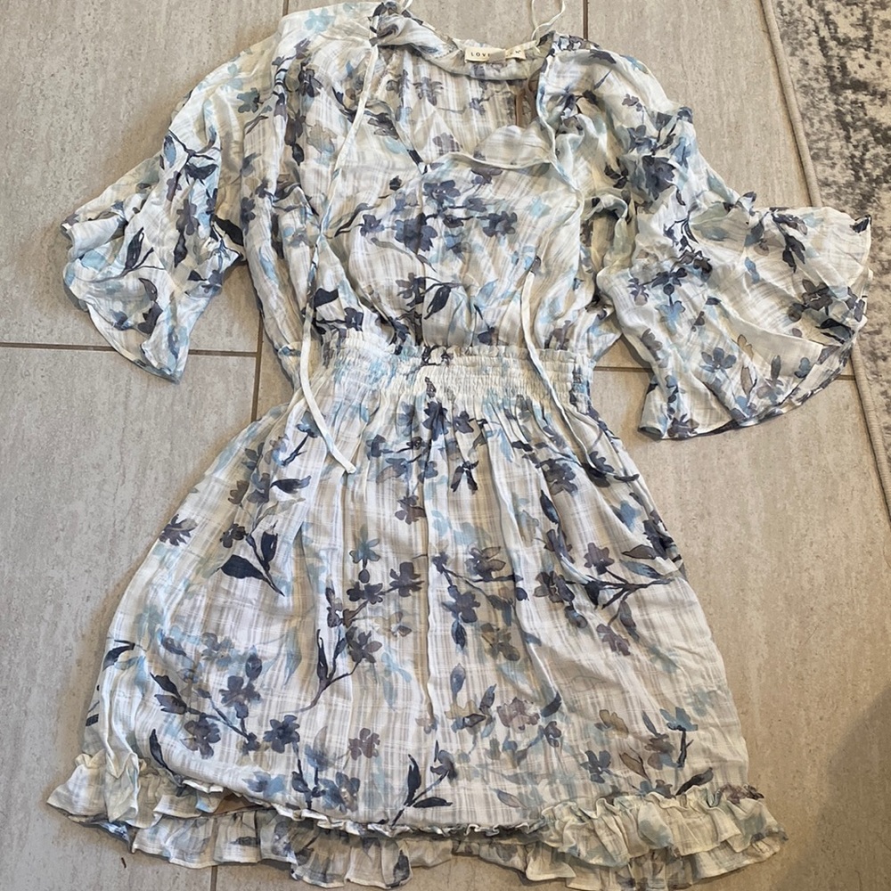 Size small floral dress.